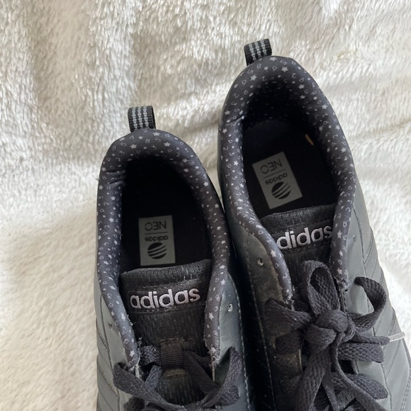 Mens Adidas Neo Label Advantage Clean VS Sneakers Triple Black F76599 - Picture 5 of 10